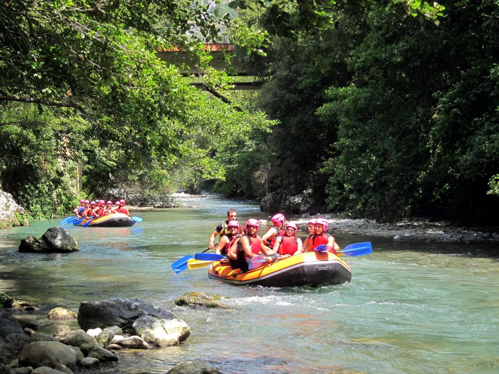 raften op de rivier de Lao