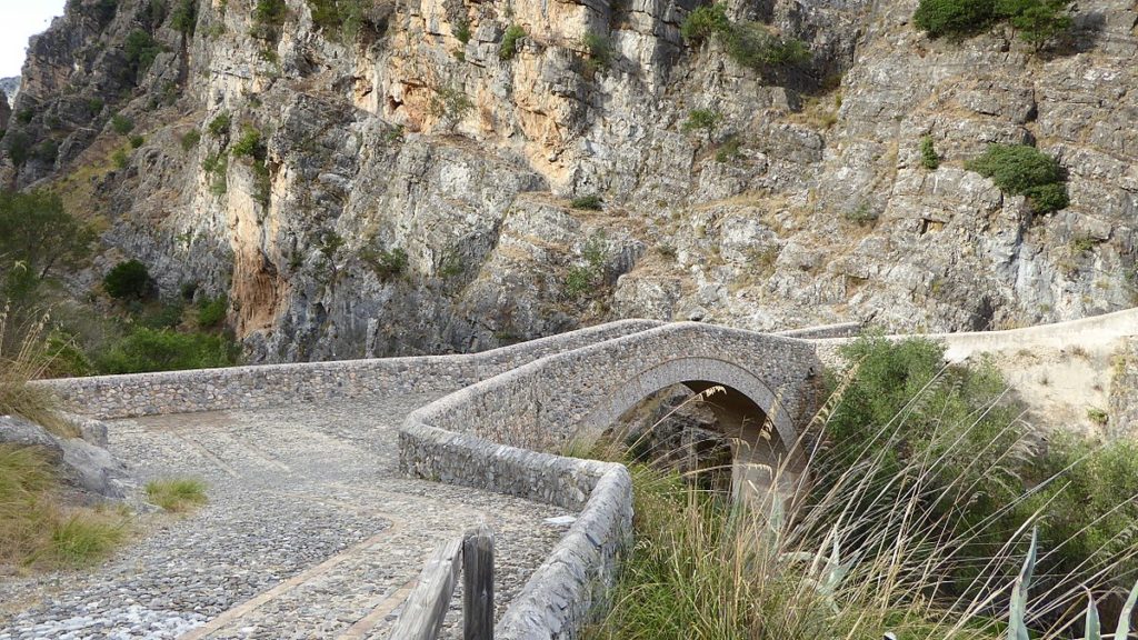 devils bridge civita